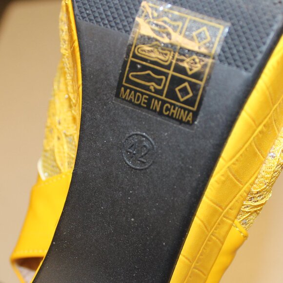 Yellow Block Heel Strappy Sandals Size 10.5/42 - Picture 9 of 9